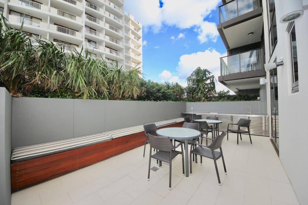 Broadbeach Apartment Level 10 With Beach Views Gold Coast Exterior photo