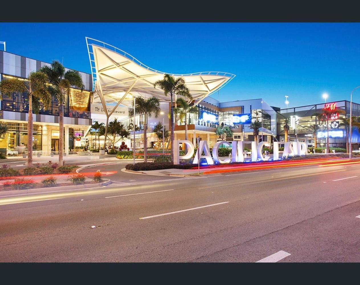 Broadbeach Apartment Level 10 With Beach Views Gold Coast Exterior photo